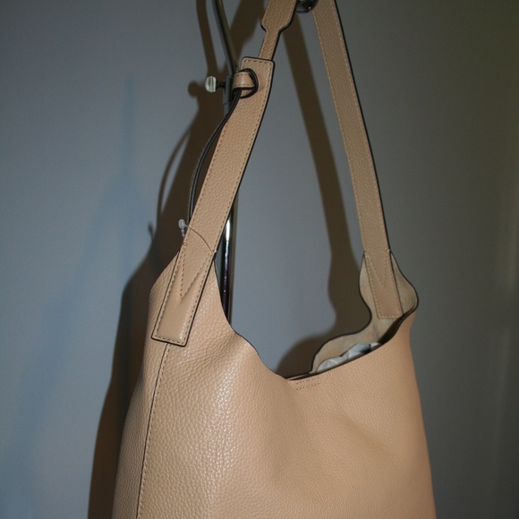 MICHAEL KORS JUNIE MEDIUM HOBO BUTTERNUT LEATHER - Picture 3 of 6
